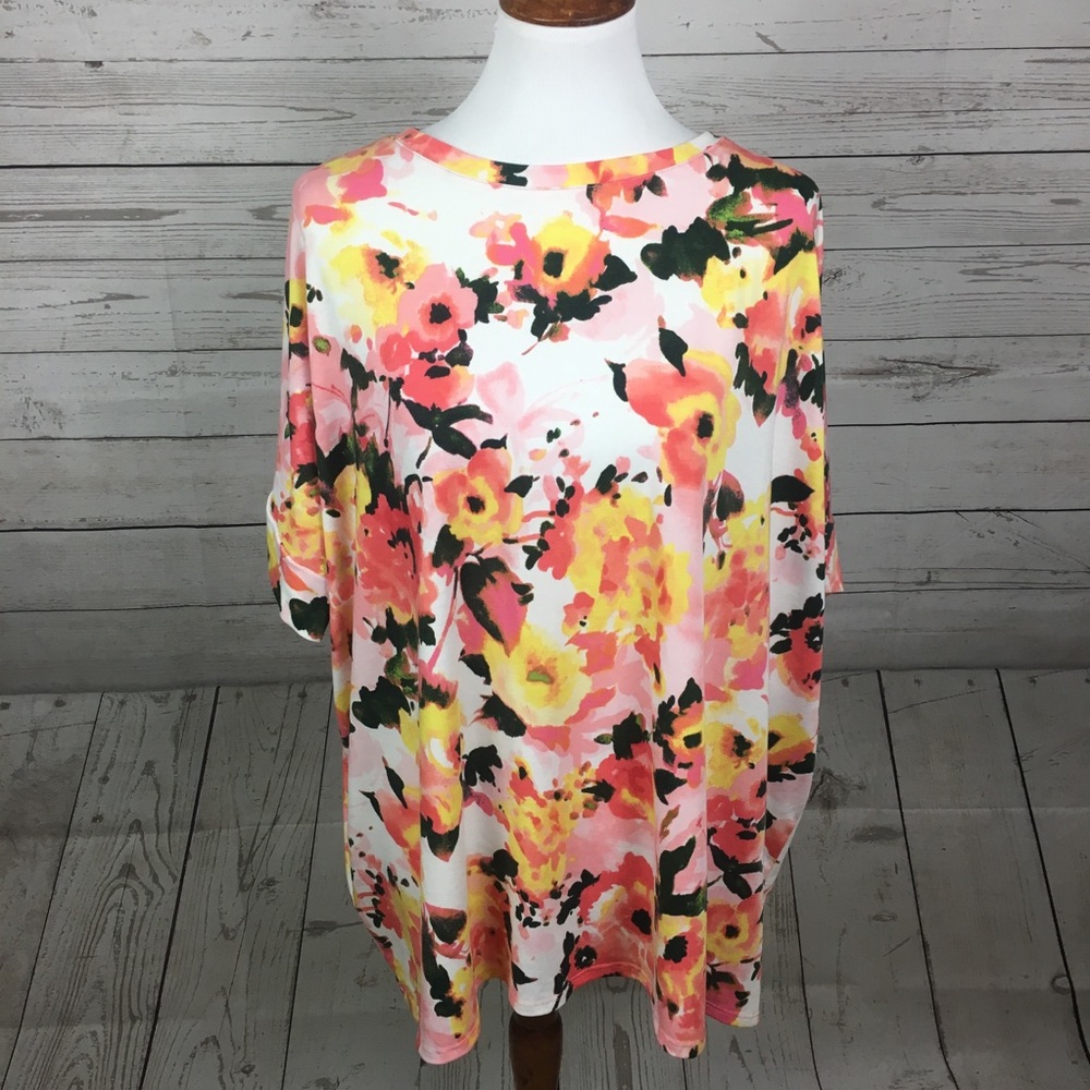 Agnes & Dora Peach Yellow Floral SS Boxy Tee XL+